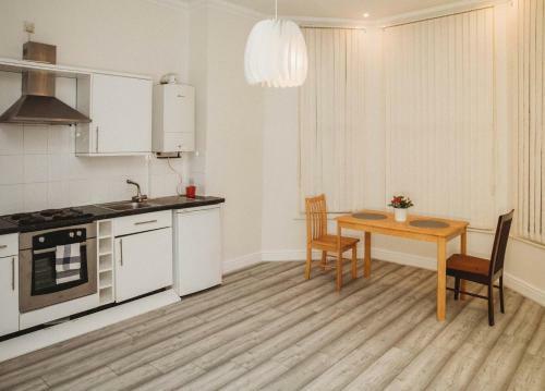 Cosy Apartment In Safe Area