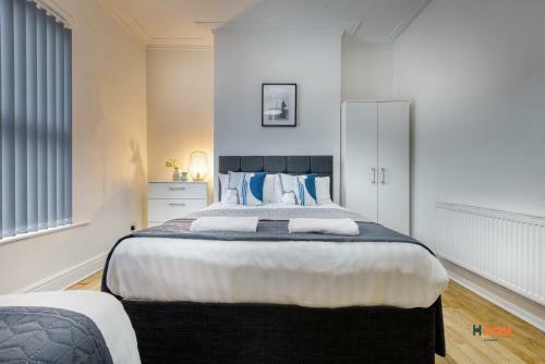 Host Liverpool - Superb Spacious House