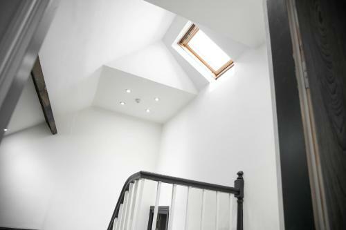 Apollocruz Highfield House