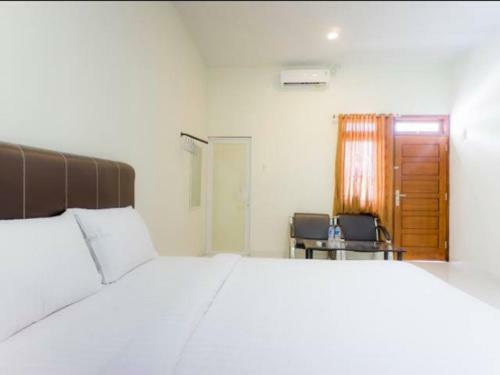 Hostal Kupula Guest House