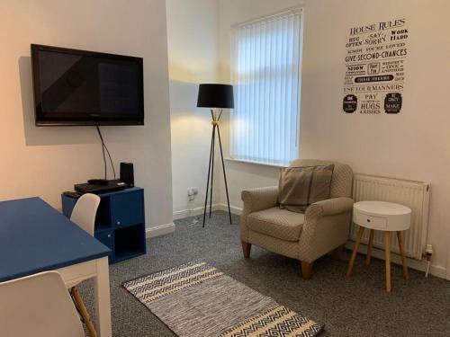 Bright, Comfortable Home, Convenient For City Centre