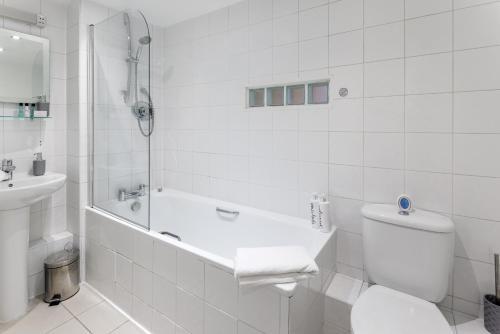 Air Host And Stay - Symphony Apartments
