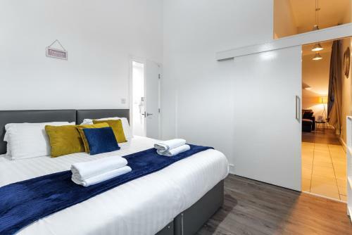 Air Host And Stay - Symphony Apartments