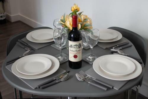 Air Host And Stay - Symphony Apartments