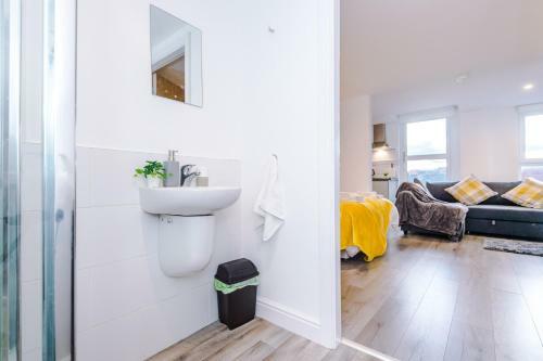 *city Centre* Cosy Studio Apartments
