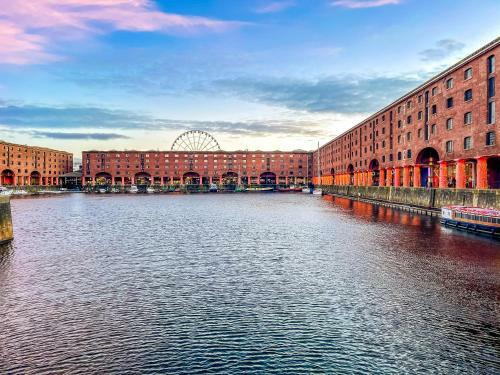 *city Centre* Cosy Studio Apartments