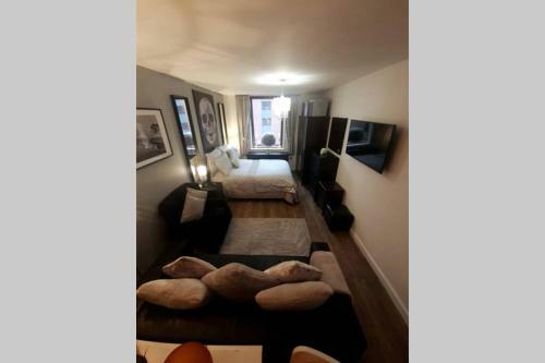 Beautiful Central City Centre Studio Apartment
