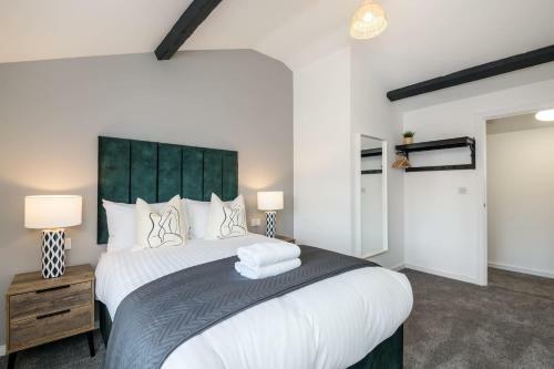 The Carriage House - Luxury Large Group Accommodation
