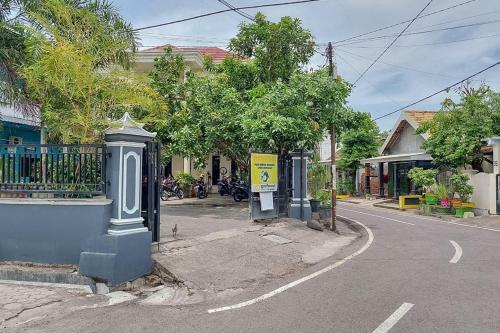 Hotel Icha Homestay Madiun