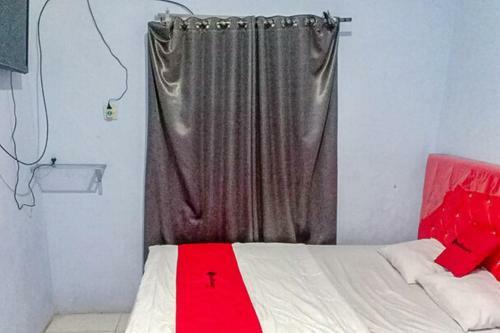 Hotel Reddoorz Near Stadion Wilis Madiun