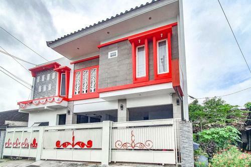 Hotel Reddoorz Near Stadion Wilis Madiun