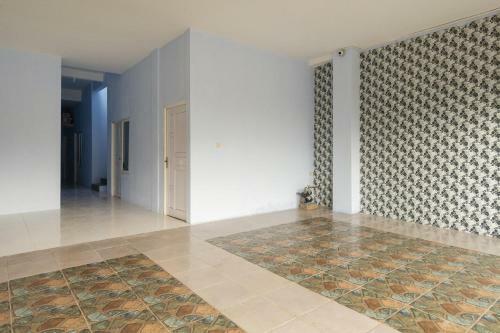 Hotel Reddoorz Near Stadion Wilis Madiun