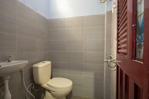 Hotel Reddoorz Near Stadion Wilis Madiun