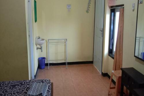 Oyo 90627 Hotel Mutiara
