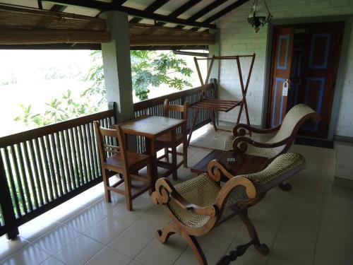 Lake Serenity Boutique Hotel