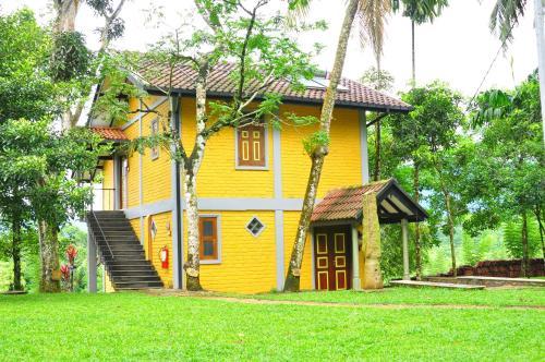 Lake Serenity Boutique Hotel