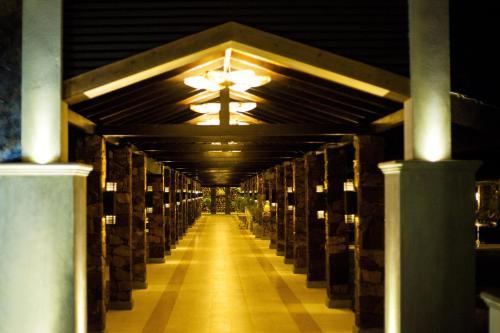Full Moon Garden Hotel