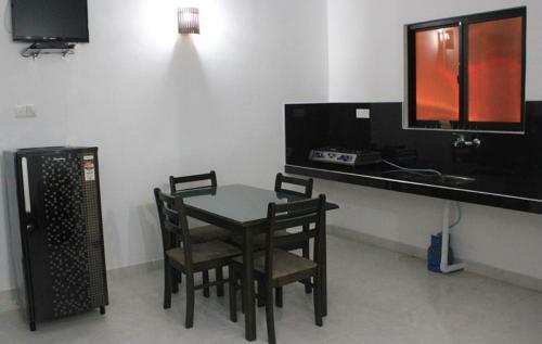 Hotel Tharusha Hoiday Inn