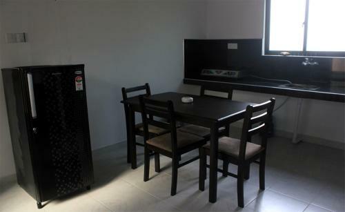 Hotel Tharusha Hoiday Inn