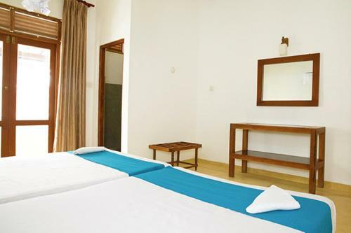 Hostal Beach Inns Holiday Resort
