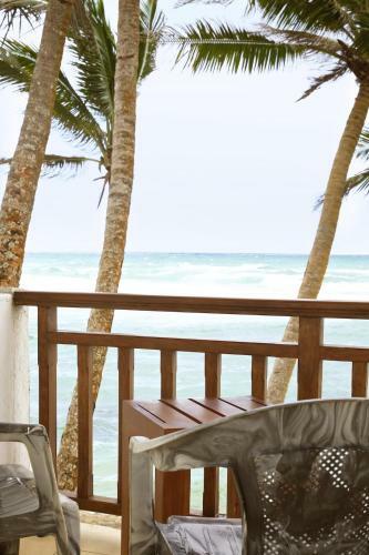 Hostal Beach Inns Holiday Resort