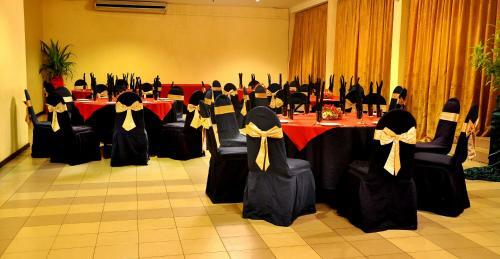Hotel Ramada Katuanayake