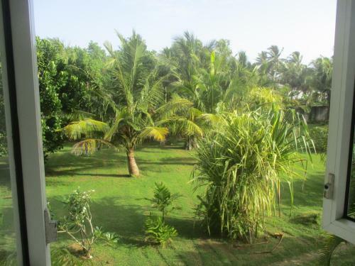 Bed & Breakfast Raja Beach Hotel