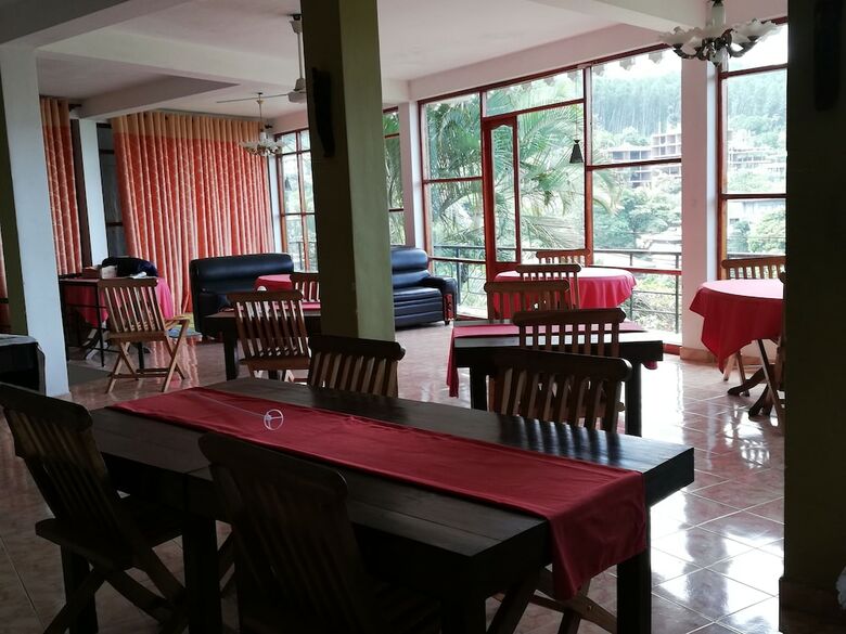 Bed & Breakfast Tea Garden Holiday Inn