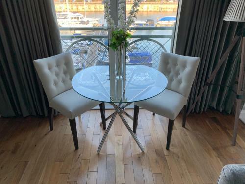 Liverool Dockside Apartment