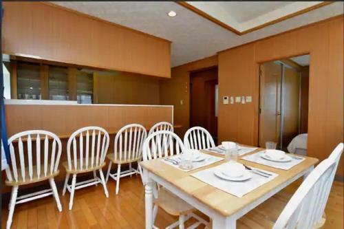 Apartamento Aloha Mansion 202 - Vacation Stay 11614