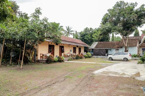 Albergue Penginapan Roro Mendut
