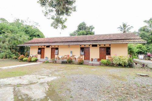 Albergue Penginapan Roro Mendut