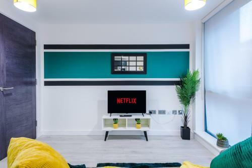 Luxurious Central Apartment With Parking