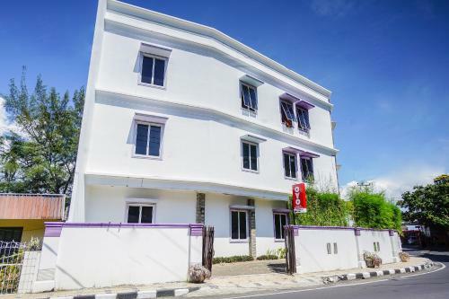 Hotel Vaccinated Staff - Oyo 1573 Mahera Guest House