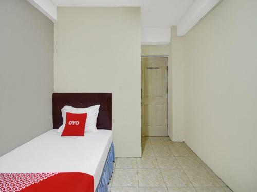 Vaccinated Staff - Oyo 90499 Hotel Fortune