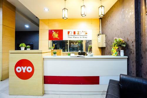 Vaccinated Staff - Oyo 1769 Rid's Hotel