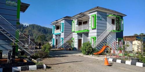 Maulana Hills Syariah Hotel