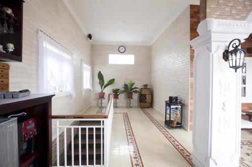 Huis Van Gustafine Floor 2
