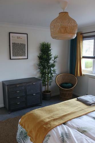 Lovely Home In Llantwit Major