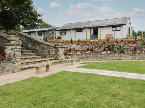 Lodge 6