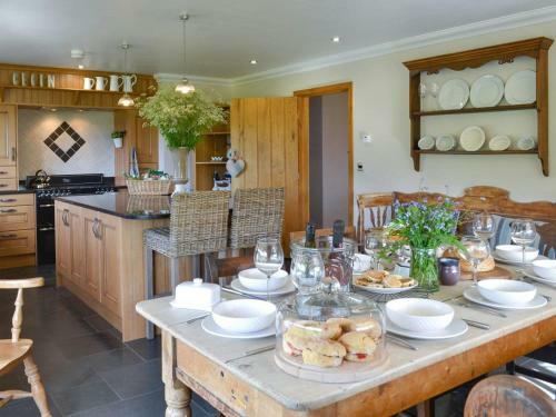 Maes Y Bryn Farmhouse