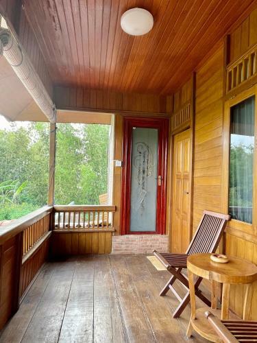 Tomohon Private Pool Villa Batu