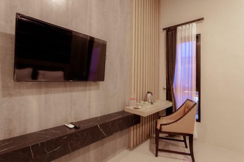 Giri Palma Hotel By Ecommerceloka