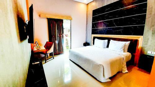 Giri Palma Hotel By Ecommerceloka