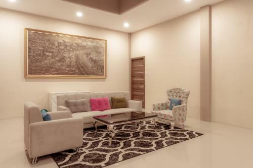 Giri Palma Hotel By Ecommerceloka