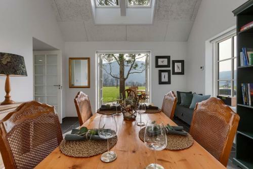 Dalveich Cottage W Hot Tub & Stunning Views