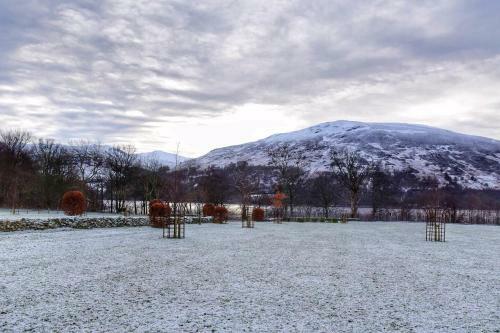 Dalveich Cottage W Hot Tub & Stunning Views