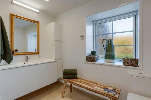 Dalveich Cottage W Hot Tub & Stunning Views