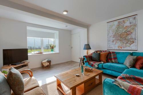 Dalveich Cottage W Hot Tub & Stunning Views
