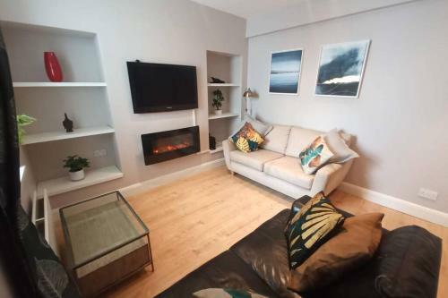 Argyle House, 10 Minute Walk From City Centre